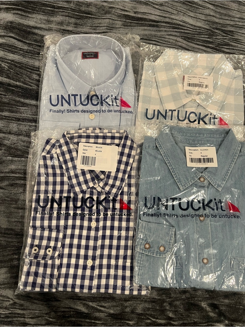 UNTUCKit  4 pack womens Button-Down Shirt - Blue & Light Blue Size 4